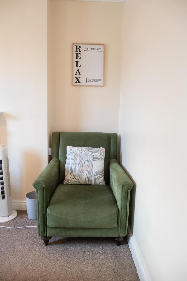 4 Bedroom Flat With High Speed Wi-Fi In North Acton, Ealing, West London Ngoại thất bức ảnh